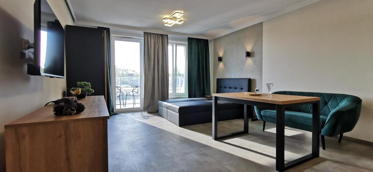 Wow Flou Przystan Letnica Apartamenty 700M Plaza Gdańsk Exteriör bild
