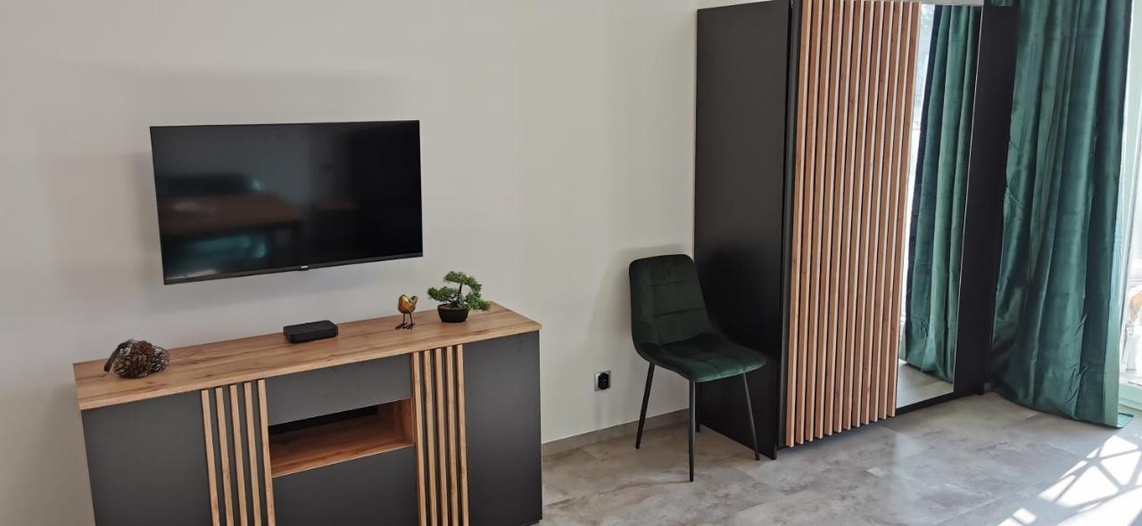 Wow Flou Przystan Letnica Apartamenty 700M Plaza Gdańsk Exteriör bild