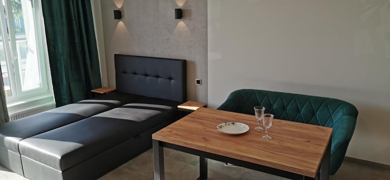 Wow Flou Przystan Letnica Apartamenty 700M Plaza Gdańsk Exteriör bild