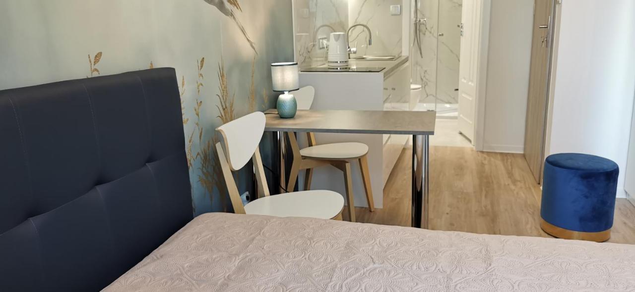 Wow Flou Przystan Letnica Apartamenty 700M Plaza Gdańsk Exteriör bild