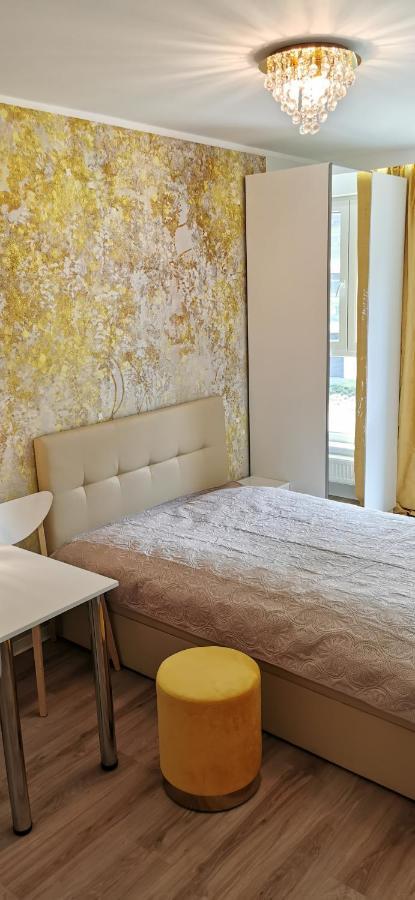 Wow Flou Przystan Letnica Apartamenty 700M Plaza Gdańsk Exteriör bild