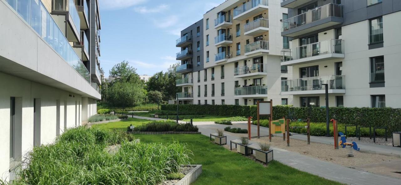 Wow Flou Przystan Letnica Apartamenty 700M Plaza Gdańsk Exteriör bild